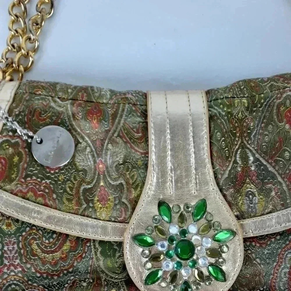 LULU  Purse - Picture 2 of 14